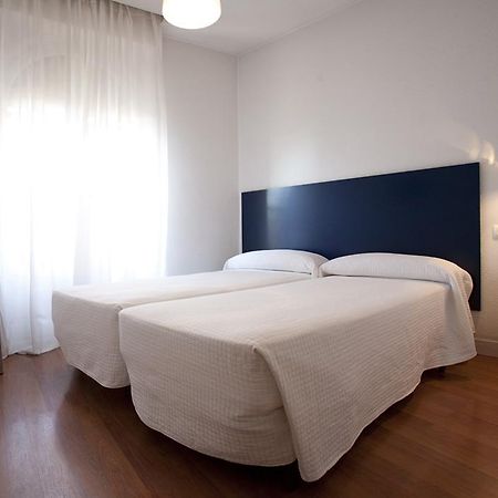 Hostal Santa Isabel Madrid Zimmer foto